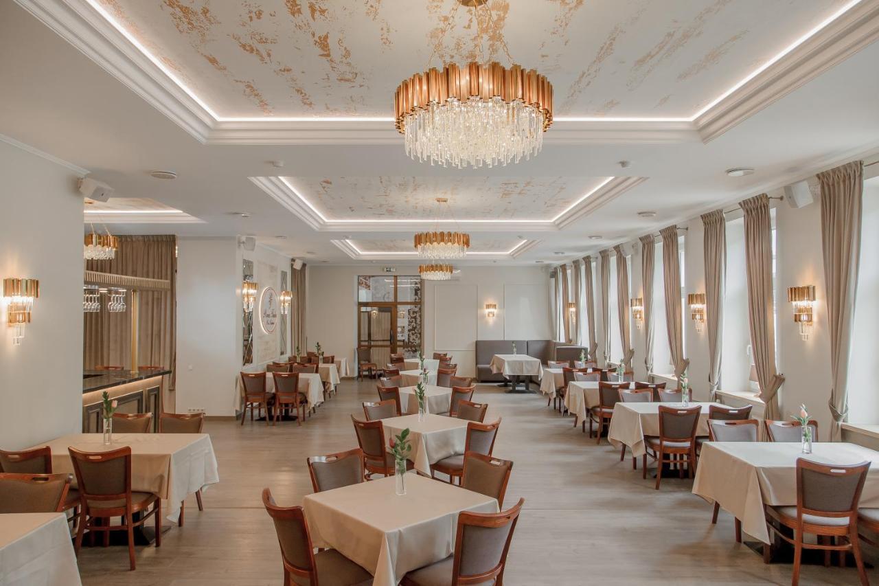 Pan Tadeusz Hotel วิลนีอุส ภายนอก รูปภาพ