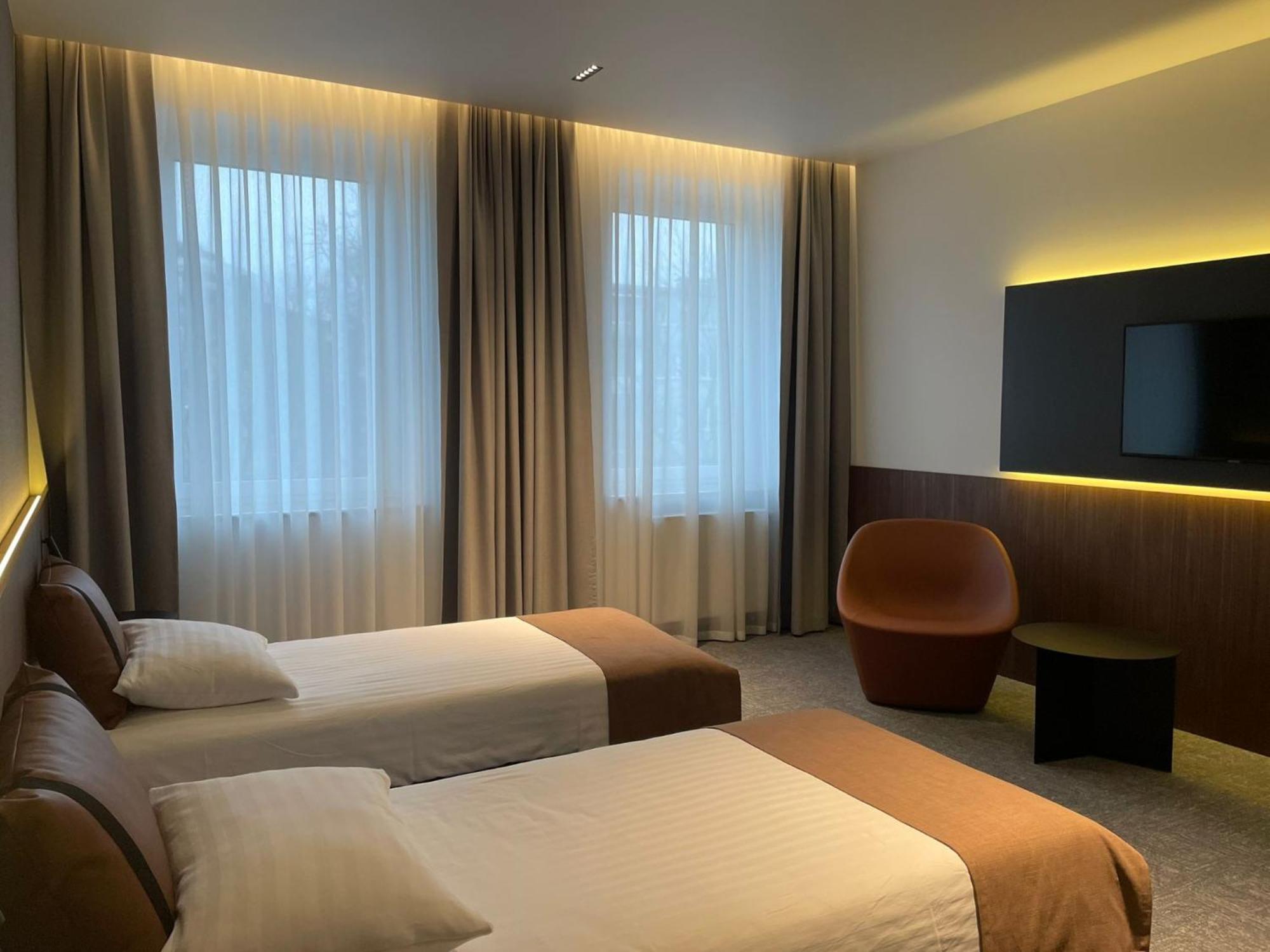 Pan Tadeusz Hotel วิลนีอุส ภายนอก รูปภาพ